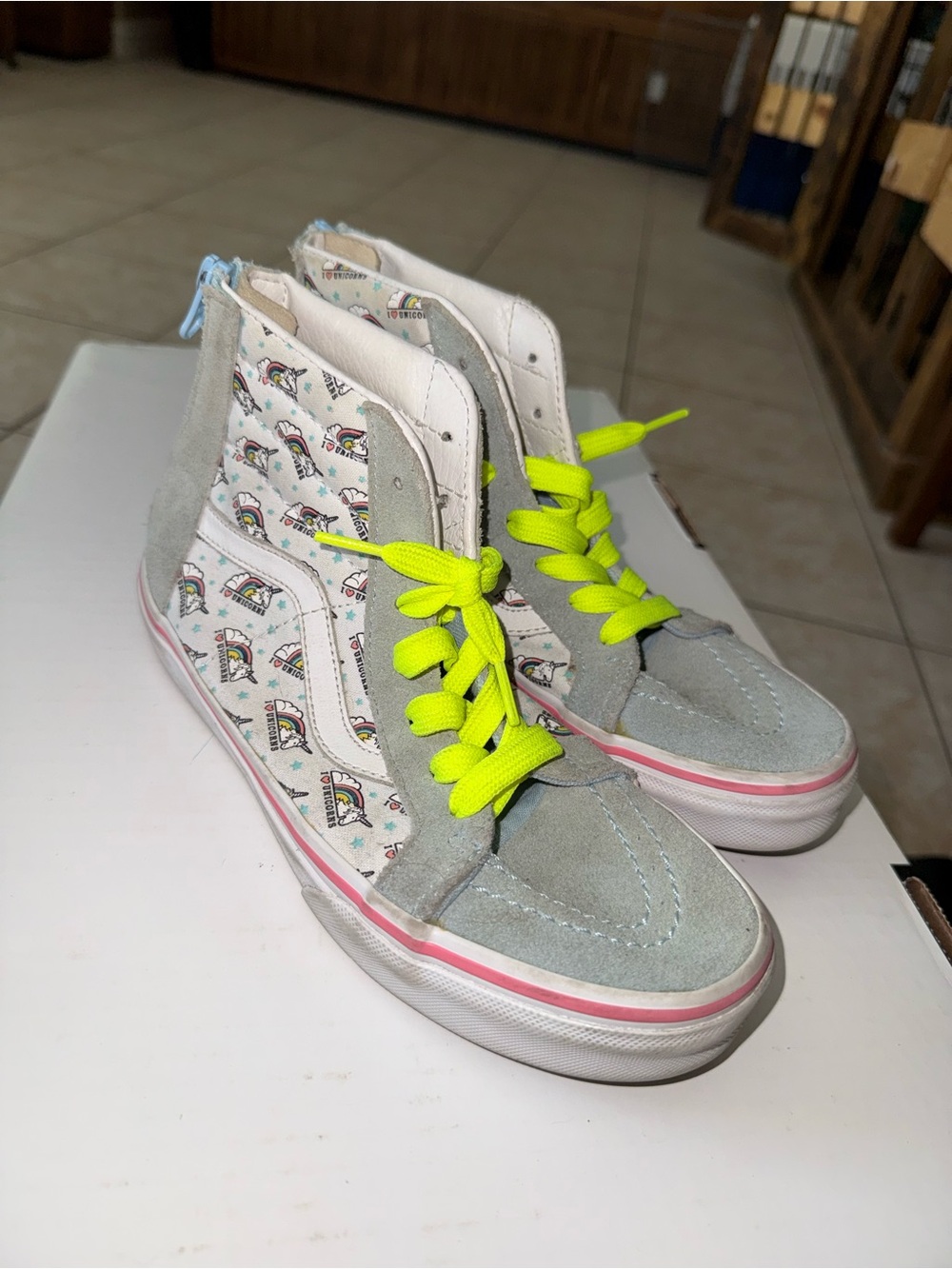Vans White Skate Shoe with Neon Yellow Accents